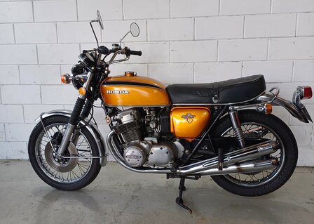 Honda CB750K2 Four  **VERKOCHT**