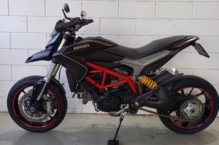 Ducati Hypermotard 821 ***VERKOCHT***