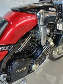 Yamaha FZX 750