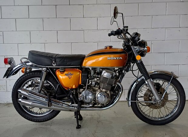 Honda CB750K2 Four  **VERKOCHT**