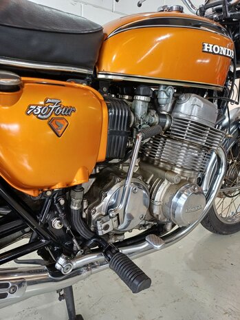 Honda CB750K2 Four  **VERKOCHT**