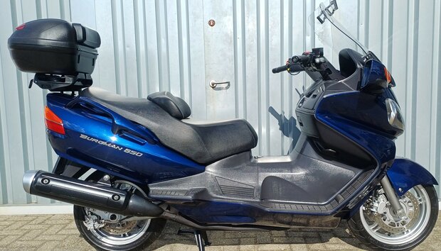 Suzuki AN650 Burgman motorscooter **VERKOCHT**