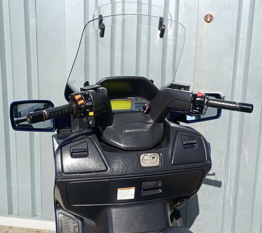 Suzuki AN650 Burgman motorscooter **VERKOCHT**